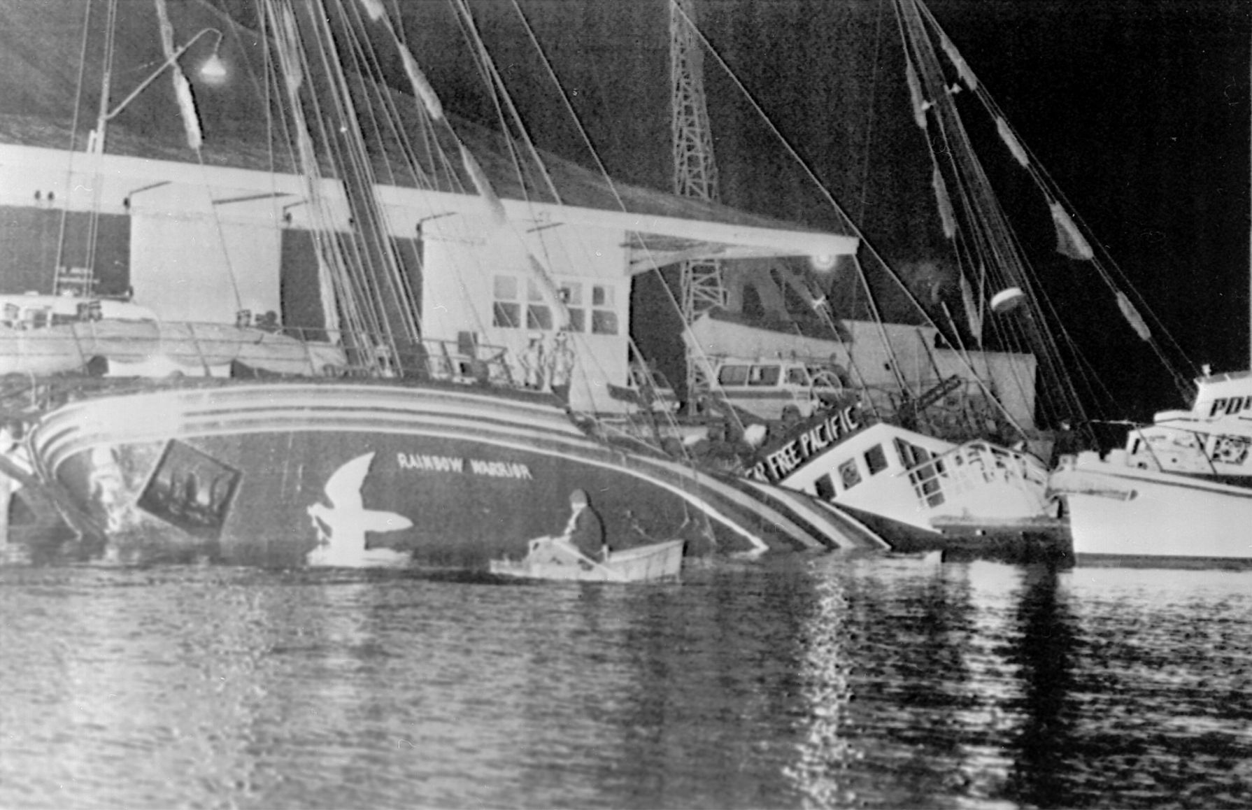 1985: Rainbow Warrior